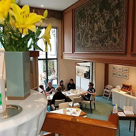 科里斯特尔酒店 3*