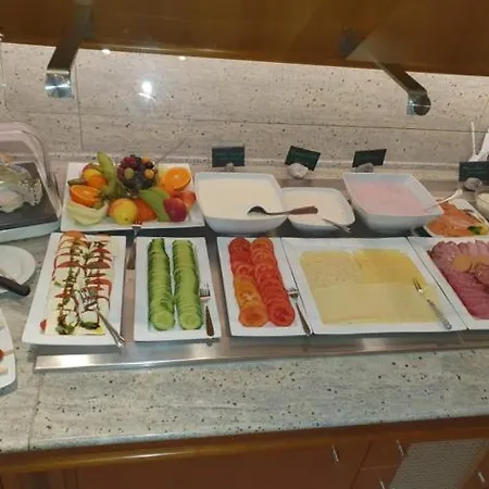 科里斯特尔酒店 3* 纽伦堡